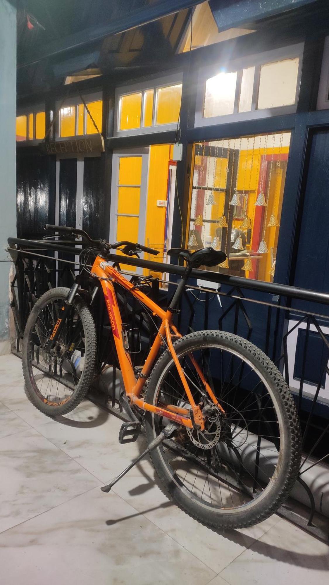 The Prasher Lodge Mall Road Manali Exterior foto